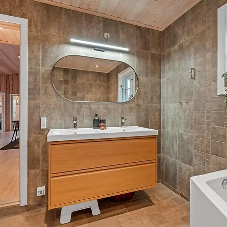 Gunwald - 1km To The Inlet By Interhome